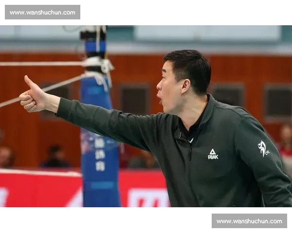 林雨薇 13 秒 01 赛季最佳夺冠！夏思凝伤病困扰获季军